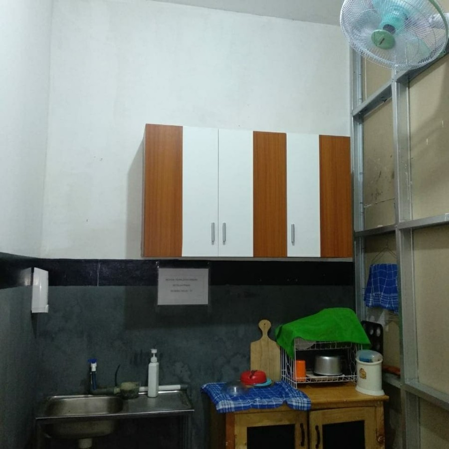 KITCHENSET ATAS RAK DAPUR LEMARI DAPUR 3 PINTU UK 118 CM